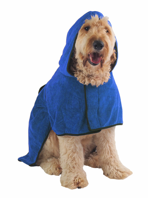 Bathrobe towel for wet dogs after the beach